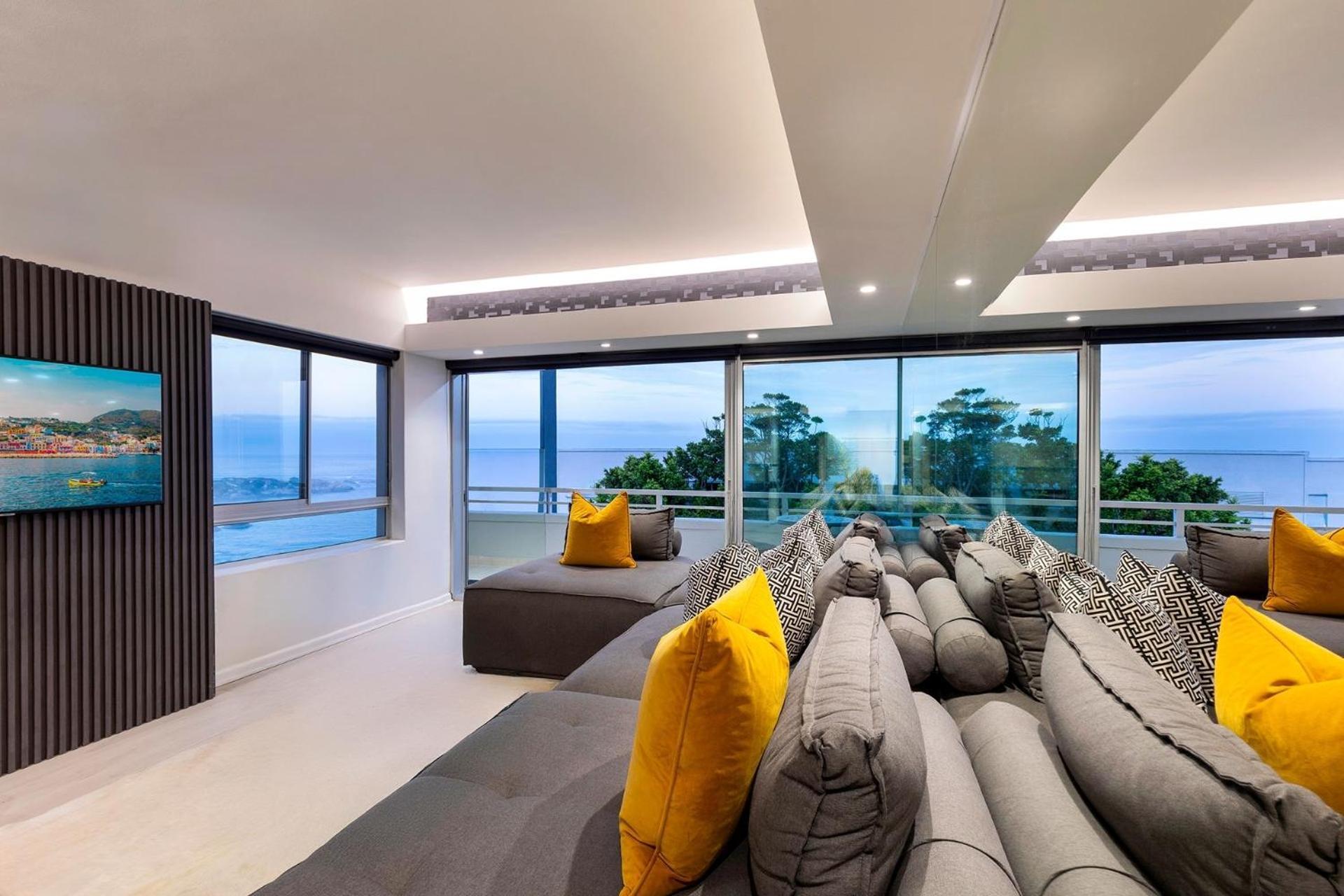 Clifton Yolo Spaces - Clifton Beachfront Executive Apartment เคปทาวน์ ภายนอก รูปภาพ