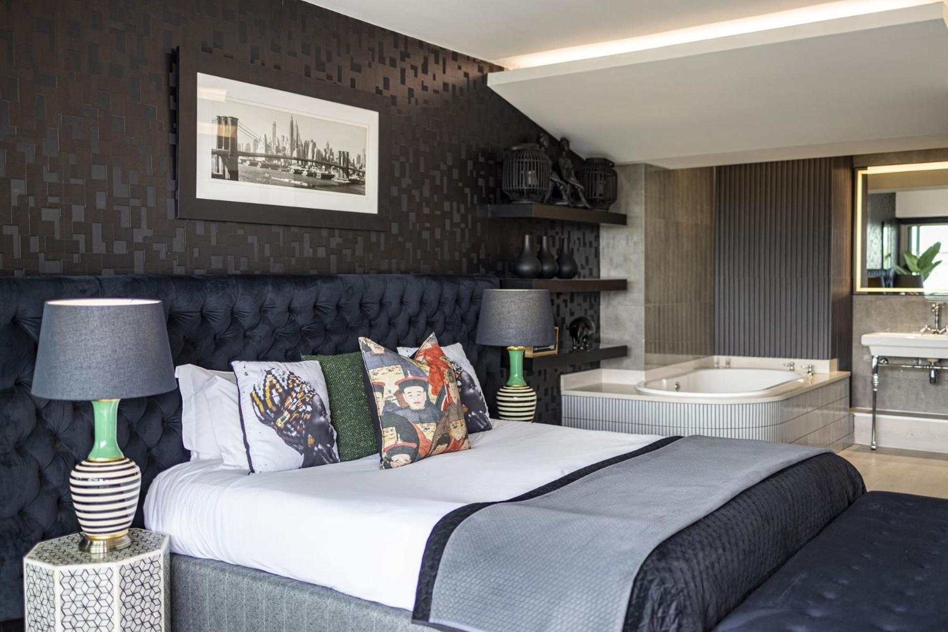 Clifton Yolo Spaces - Clifton Beachfront Executive Apartment เคปทาวน์ ภายนอก รูปภาพ